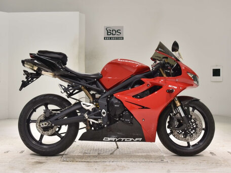 2013 Triumph Daytona 675, красный, 650000 рублей, вид 1