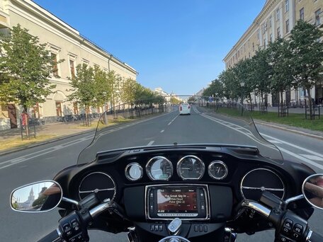 2014 Harley-Davidson Tri Glide, красный, 3500000 рублей, вид 5