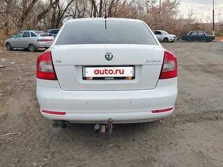 2012 Skoda Octavia II (A5) Рестайлинг, белый, 800000 рублей, вид 5