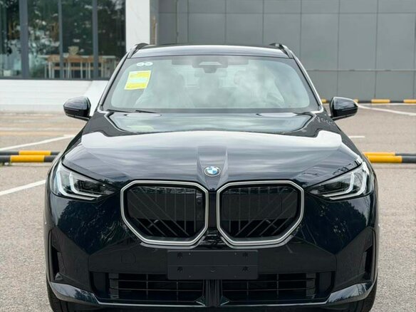2026 BMW X3 Long 30L xDrive IV (G45/G48), чёрный, 6400000 рублей - вид 2