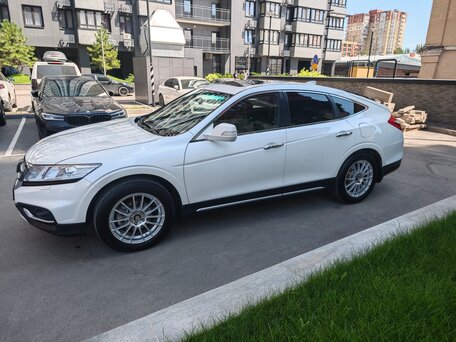 2014 Honda Crosstour I Рестайлинг, белый, 1600000 рублей, вид 3