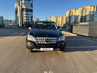 2009 Mercedes-Benz M-Класс 350 II (W164) Рестайлинг, чёрный, 1450000 рублей, вид 2
