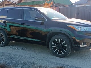 2014 Toyota Highlander III (XU50), чёрный, 3500000 рублей, вид 3