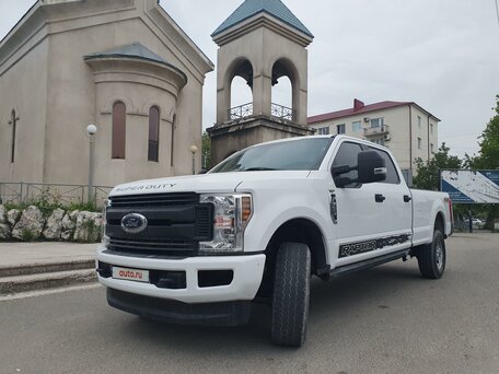 2019 Ford F-250, белый, 6200000 рублей, вид 1