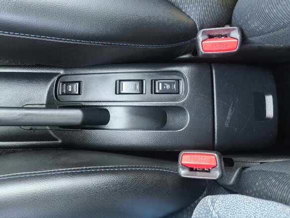 2013 Nissan Note I Рестайлинг, белый, 740000 рублей - вид 17