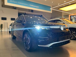 2024 Volkswagen Tiguan L Pro III (China Market), чёрный, 4900000 рублей, вид 4