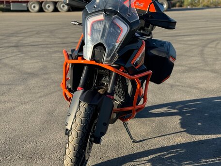 2021 KTM 1290 Super Adventure S, оранжевый, 1500000 рублей, вид 2