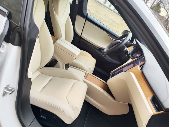 2019 Tesla Model S Long Range I Рестайлинг, белый, 4750000 рублей - вид 17