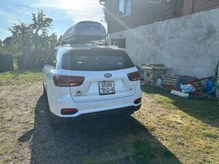 2018 Kia Sorento III Prime Рестайлинг, белый, 2050016 рублей, вид 4