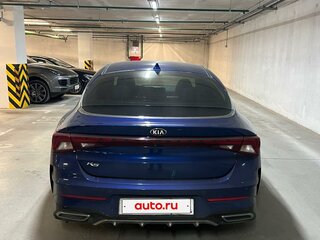 2020 Kia K5 III, синий, 2500000 рублей, вид 4