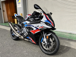 2022 BMW M 1000 RR, белый, 2700000 рублей, вид 1
