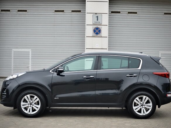2016 Kia Sportage IV, чёрный, 1650000 рублей - вид 4