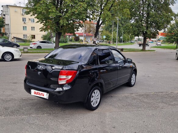 2013 Lada (ВАЗ) Granta I, чёрный, 500000 рублей - вид 2