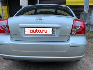 2008 Toyota Avensis II Рестайлинг, серебристый, 775000 рублей, вид 3
