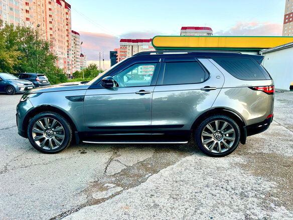2018 Land Rover Discovery V, серый, 5700000 рублей - вид 1