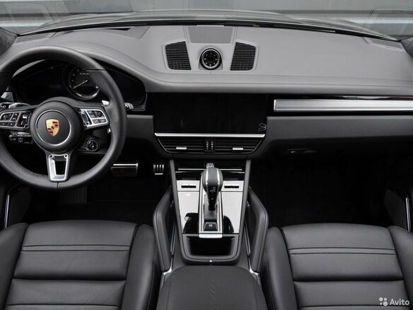 2020 Porsche Cayenne Turbo S E-Hybrid III, серый, 11500000 рублей - вид 7