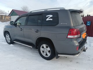 2011 Toyota Land Cruiser 200 Series, серый, 3100000 рублей, вид 3