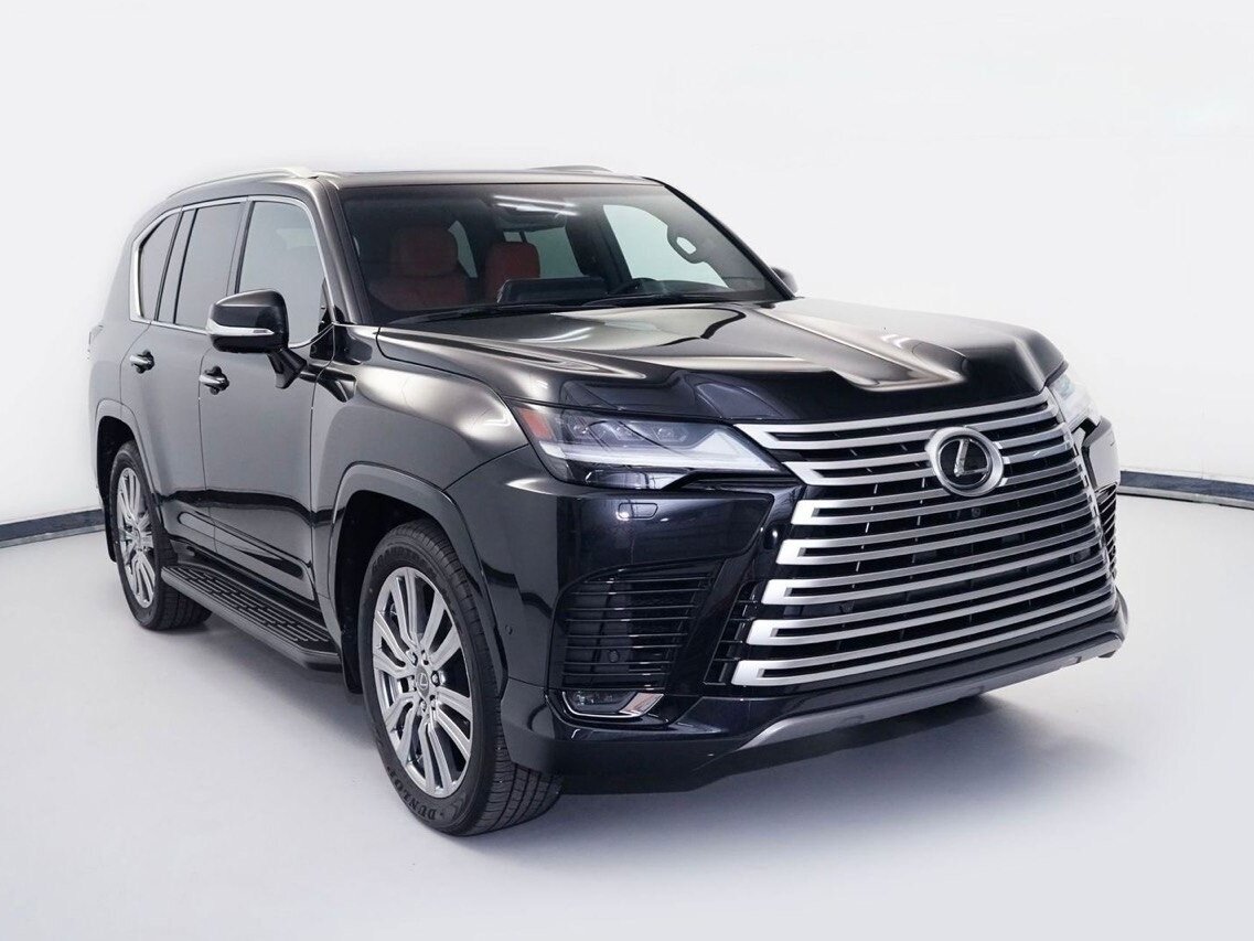 Открыть фотографии: Lexus LX IV