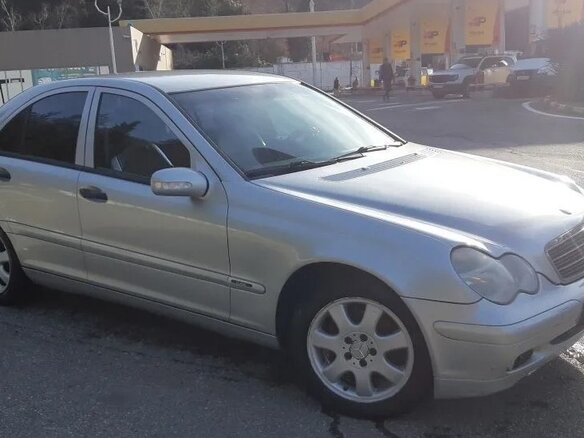 2001 Mercedes-Benz C-Класс 200 II (W203), серебристый, 550000 рублей - вид 2