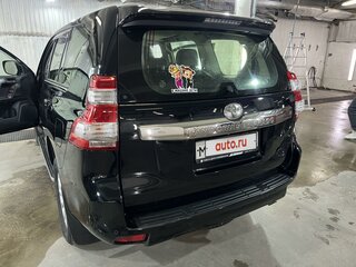 2014 Toyota Land Cruiser Prado 150 Series Рестайлинг 1, чёрный, 3700000 рублей, вид 3