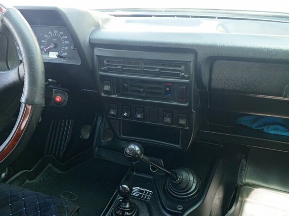 2016 Lada (ВАЗ) 2121 (4x4) I Рестайлинг, белый, 700000 рублей - вид 5