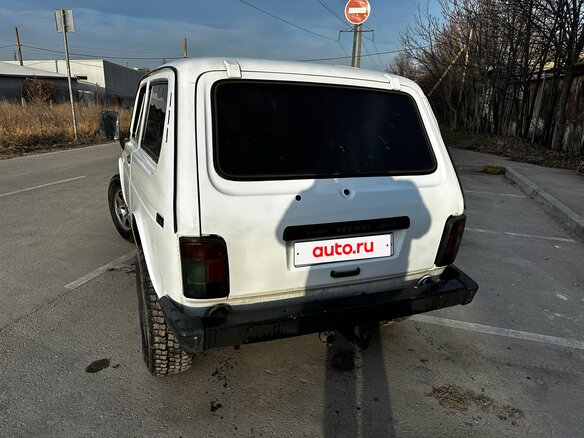 2002 Lada (ВАЗ) 2121 (4x4) I Рестайлинг, белый, 360000 рублей - вид 9