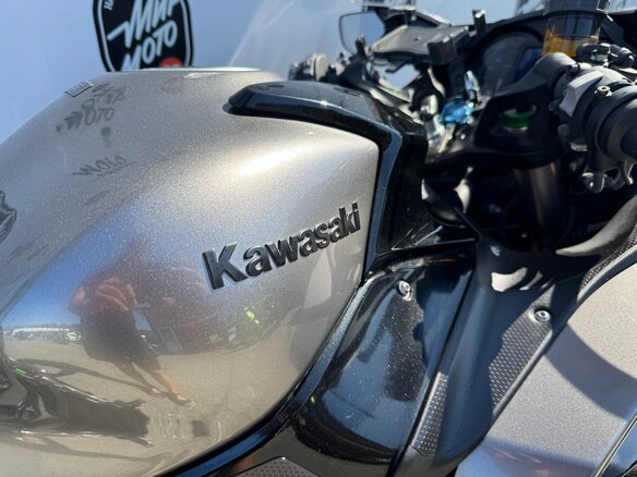 2020 Kawasaki Ninja H2 SX, серый, 1680000 рублей - вид 5
