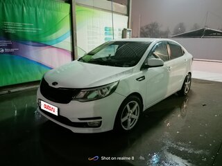 2016 Kia Rio III Рестайлинг, белый, 1020000 рублей, вид 2