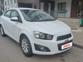 2014 Chevrolet Aveo II, белый, 1250000 рублей, вид 3