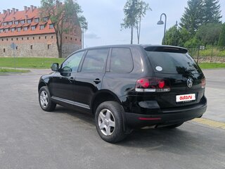2008 Volkswagen Touareg I Рестайлинг, чёрный, 1175000 рублей, вид 3
