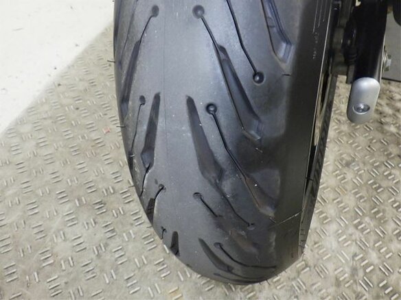 2019 Suzuki SV 650, серый, 560000 рублей - вид 9