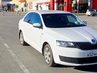 2019 Skoda Rapid I Рестайлинг, белый, 990000 рублей, вид 3