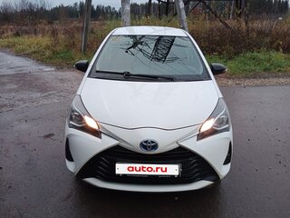 2019 Toyota Yaris III Рестайлинг 2, белый, 1470000 рублей, вид 1