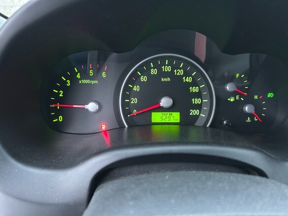2007 Kia Carnival II, золотистый, 900000 рублей - вид 6