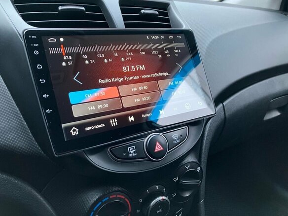 2015 Hyundai Solaris I Рестайлинг, белый, 1100000 рублей - вид 11