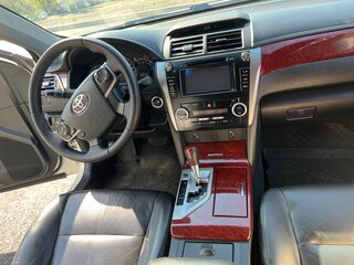 2012 Toyota Camry VII (XV50), белый, 1800000 рублей, вид 5