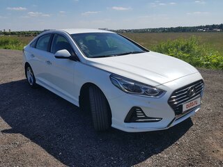 2017 Hyundai Sonata VII (LF) Рестайлинг, белый, 1250000 рублей, вид 3