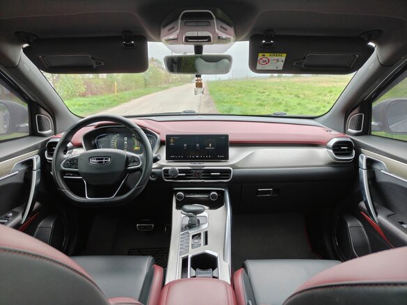 2022 Geely Coolray I, серый, 1690000 рублей - вид 15