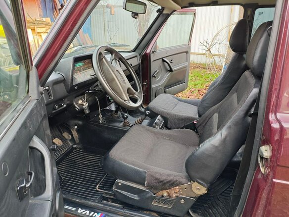 2013 Lada (ВАЗ) 2121 (4x4) I Рестайлинг, пурпурный, 500000 рублей - вид 5