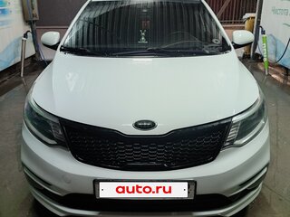 2016 Kia Rio III Рестайлинг, белый, 1020000 рублей, вид 5