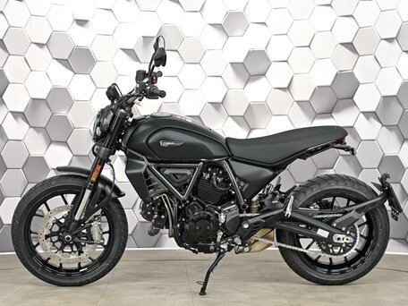2025 Ducati Scrambler 800, чёрный, 1099000 рублей, вид 4