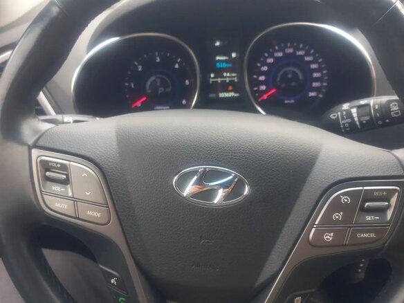 2015 Hyundai Santa Fe Grand III, красный, 2500000 рублей - вид 4