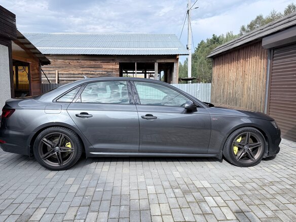 2018 Audi A4 V (B9), серый, 3100000 рублей - вид 3