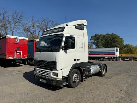 2001 Volvo FH, белый, 2390000 рублей, вид 1
