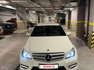 2012 Mercedes-Benz C-Класс 300 III (W204) Рестайлинг, белый, 2500000 рублей, вид 4