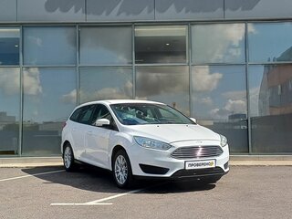 2016 Ford Focus III Рестайлинг, белый, 463000 рублей, вид 2