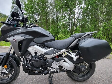 2016 Honda VFR 800X (Crossrunner), серый, 1040000 рублей, вид 4
