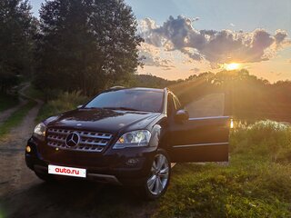 2009 Mercedes-Benz M-Класс 300 II (W164) Рестайлинг, чёрный, 1400930 рублей, вид 5