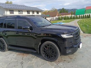 2021 Toyota Land Cruiser 300 Series, чёрный, 10200000 рублей, вид 4