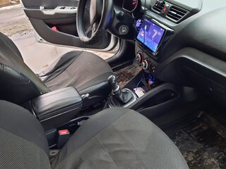 2013 Kia Rio III, серебристый, 550000 рублей, вид 5